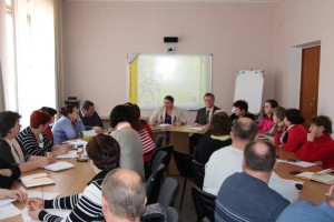 Наталія Романова під час зустрічі з головами територіальних громад Чернігівщини у Центрі перепідготовки та підвищення кваліфікації кадрів 8 квітня 2016 р.