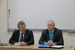 Директор Центру Володимир Бойко та директор Департаменту фінансів облдержадміністрації Валерій Дудко