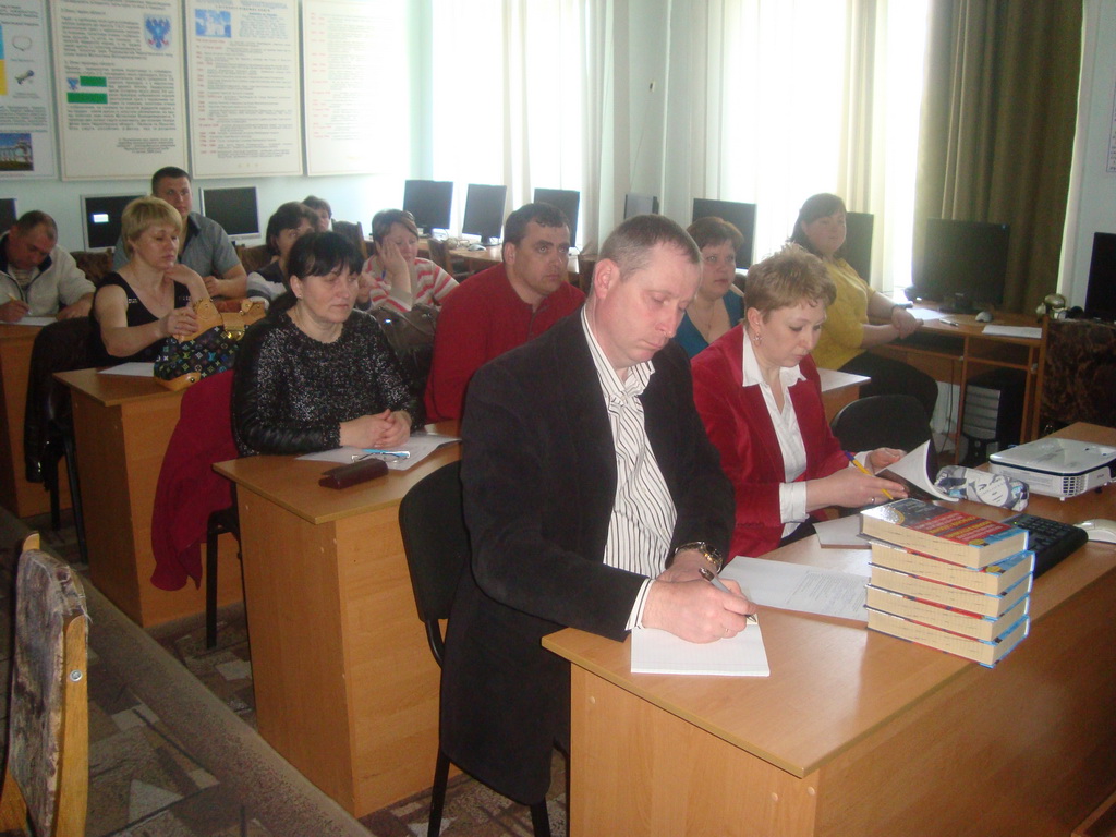 Відкриття навчання з англійської мови для працівників Чернігівського пункту тимчасового перебування іноземців та осіб без громадянства, які незаконно перебувають в Україні, Державної міграційної служби України 18 квітня 2016 року.