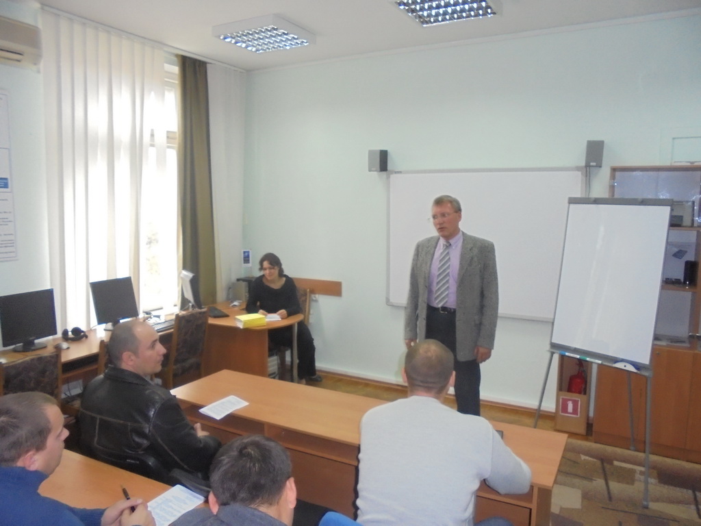 Окремі питання організації службової діяльності