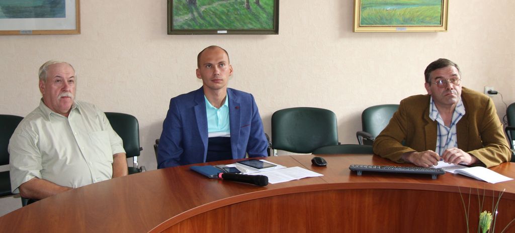 Представники черныгова на експертній зустрічі про Програму розвитку гідроенергетики України на період до 2026 року, 21 липня 2016 р.