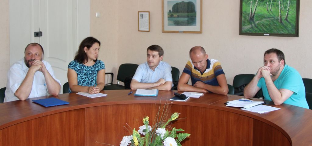 Представники Черннігова на черговій експертній зустрічі з питань пріоритетів урядової політики, шо відбулася 4 серпня 2016р. та стосувалася подальшої реалізації реформи системи закупівель в Україні.